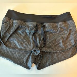 Lululemon black heathered run shorts